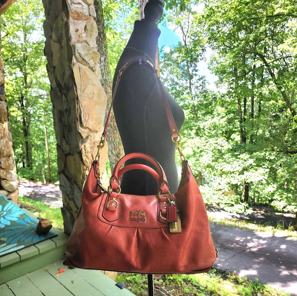 Authentic COACH Large SatchelY